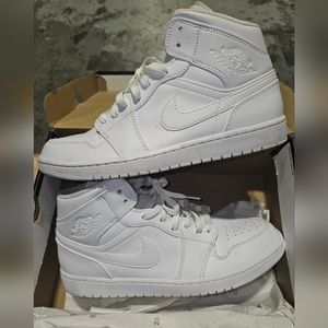 Air Jordan 1 mid